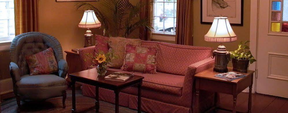 Rothschild Pound House Inn โคลัมบัส ภายนอก รูปภาพ